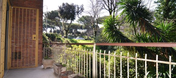 8 rooms Apartment in Rome, Italy No. 148703 24