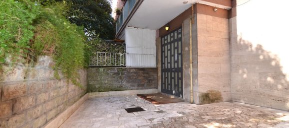 8 rooms Apartment in Rome, Italy No. 148703 9