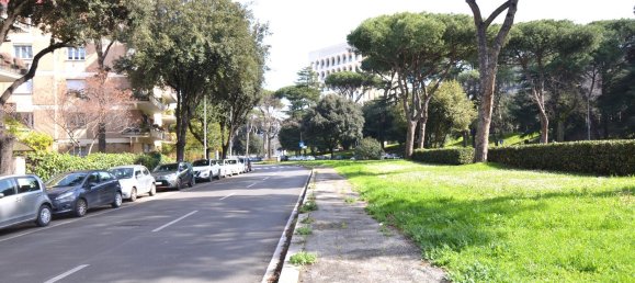 8 rooms Apartment in Rome, Italy No. 148703 27