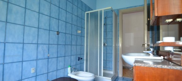 8 rooms Apartment in Rome, Italy No. 148703 17