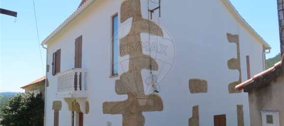 3 bedrooms House in Almaceda, Portugal No. 165885 4