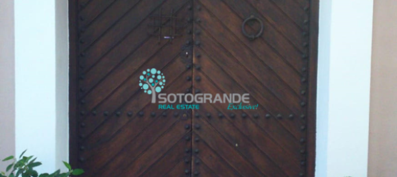 4 Schlafzimmer Villa in Cadiz, Spain, Nr. 27006 6