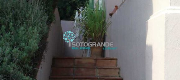 4 Schlafzimmer Villa in Cadiz, Spain, Nr. 27006 10