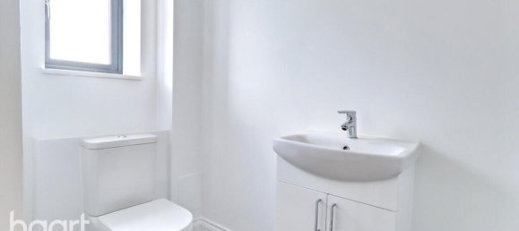 3 bedrooms House in Rainham, United Kingdom No. 4834 7