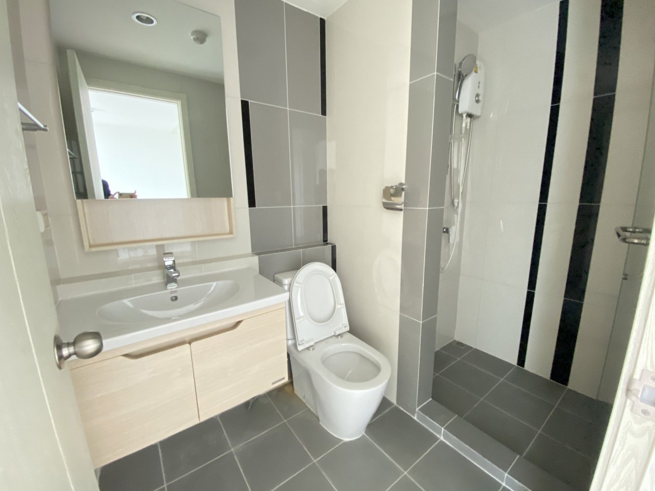 2 bedrooms Condo in Bangkok, Thailand No. 2946