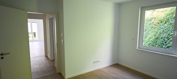 4 rooms Apartment in Wiesbaden, Germany No. 323291 3