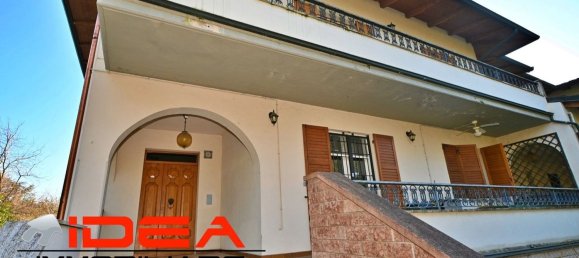 5 chambres Appartement à Castelnuovo Rangone, Italy No. 334906 11