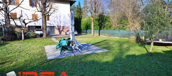 5 chambres Appartement à Castelnuovo Rangone, Italy No. 334906 7