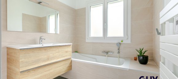 3 Schlafzimmer Haus in Savigny-le-Temple, France, Nr. 298516 11