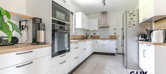 3 Schlafzimmer Haus in Savigny-le-Temple, France, Nr. 298516 2