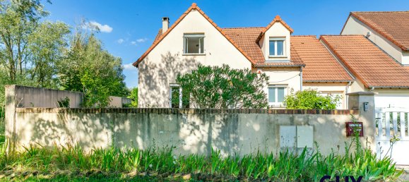 3 Schlafzimmer Haus in Savigny-le-Temple, France, Nr. 298516 12