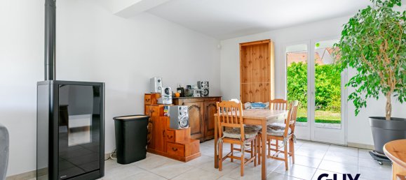 3 Schlafzimmer Haus in Savigny-le-Temple, France, Nr. 298516 4