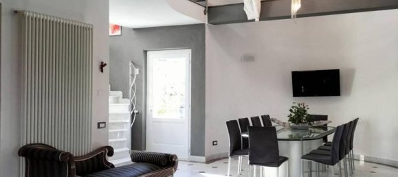 3 Schlafzimmer Villa in Carrara, Italy, Nr. 90109 7