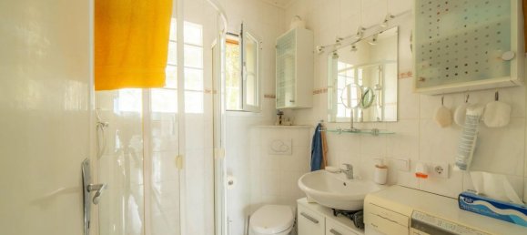 3 bedrooms Apartment in Brezzo di Bedero, Italy No. 361263 10