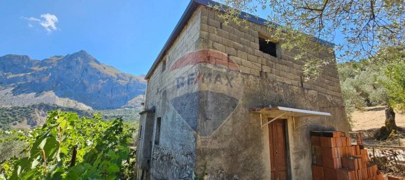1 bedroom House in Alcara Li Fusi, Italy No. 260393 3