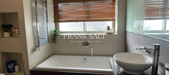 3 غرف نوم فيلا في Swieqi, Malta رقم 6637 24