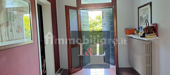 6 bedrooms House in Camponogara, Italy No. 114830 4