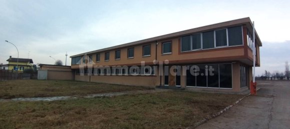 Lagerhaus in Bubbiano, Italy 4920m², Nr. 169069 8