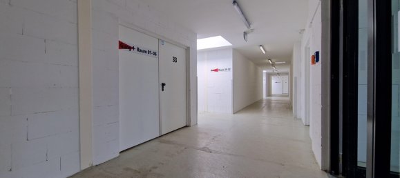 Entrepôt à Marzahn, Germany No. 4934 9