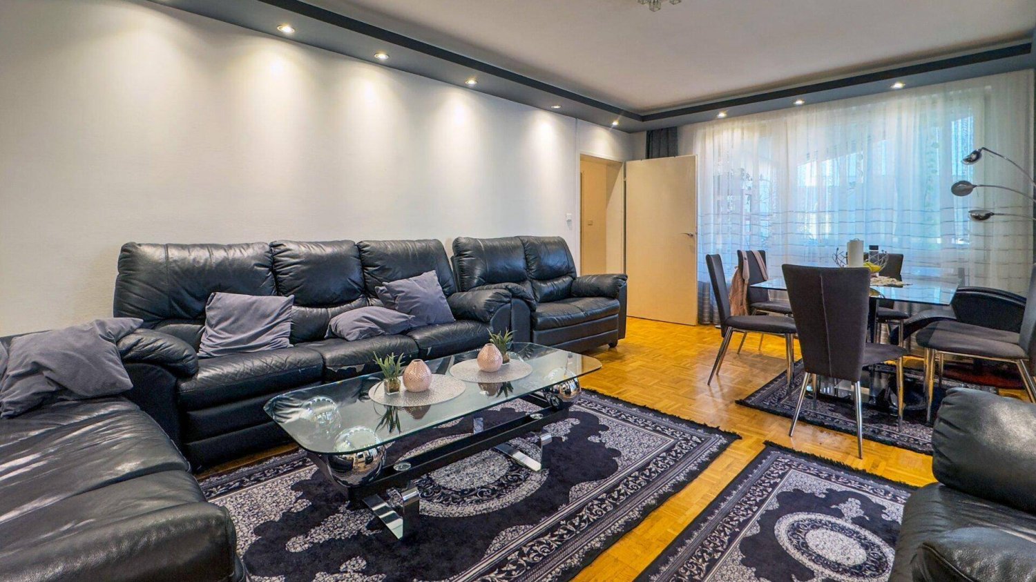 3 rooms Apartment in Favoriten, Austria No. 250067