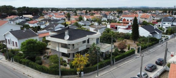 5 bedrooms House in Seixal, Portugal No. 27959 4