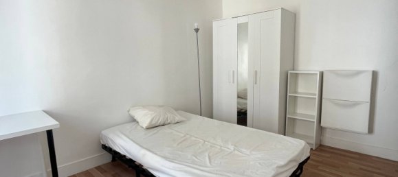 Studio in Paris, France, Nr. 334201 2