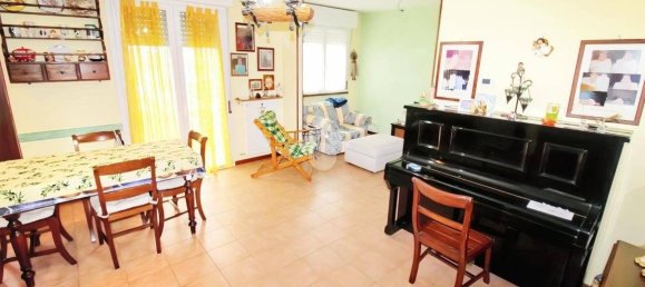 2 bedrooms Apartment in Brescello, Italy No. 15196 31