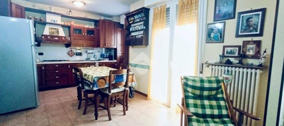 2 bedrooms Apartment in Brescello, Italy No. 15196 7