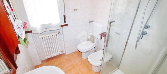 2 bedrooms Apartment in Brescello, Italy No. 15196 34