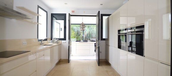 6 Schlafzimmer Villa in Marbella, Spain, Nr. 36403 25