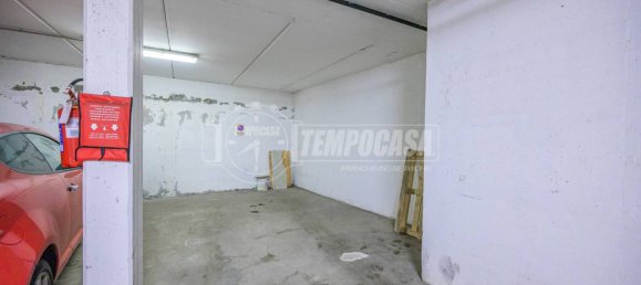 2 bedrooms Apartment in Milan, Italy No. 319911 34