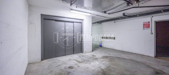 2 bedrooms Apartment in Milan, Italy No. 319911 35