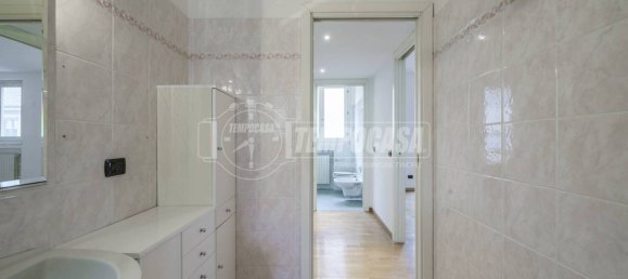 2 bedrooms Apartment in Milan, Italy No. 319911 19