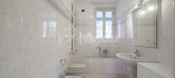 2 bedrooms Apartment in Milan, Italy No. 319911 18