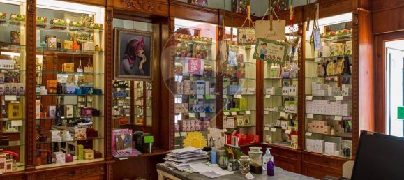 4-Zimmer Gewerbliche Immobilie in Catania, Italy, Nr. 295052 8