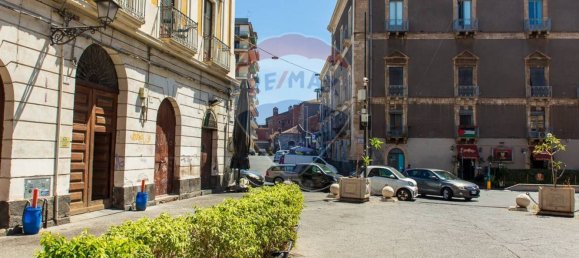 4-Zimmer Gewerbliche Immobilie in Catania, Italy, Nr. 295052 25