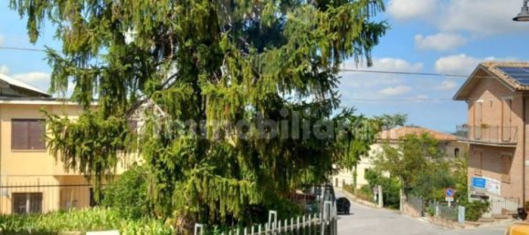 5 bedrooms House in Fratte Rosa, Italy No. 53342 4