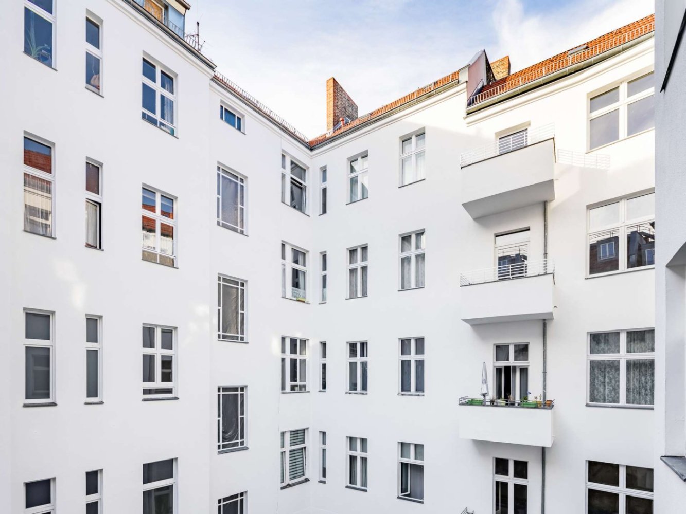 2 rooms Building in Charlottenburg, Germany No. 12847