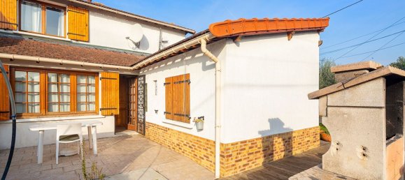 3 bedrooms House in Argenteuil, France No. 167102 2