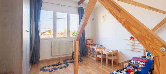 3 bedrooms House in Argenteuil, France No. 167102 37