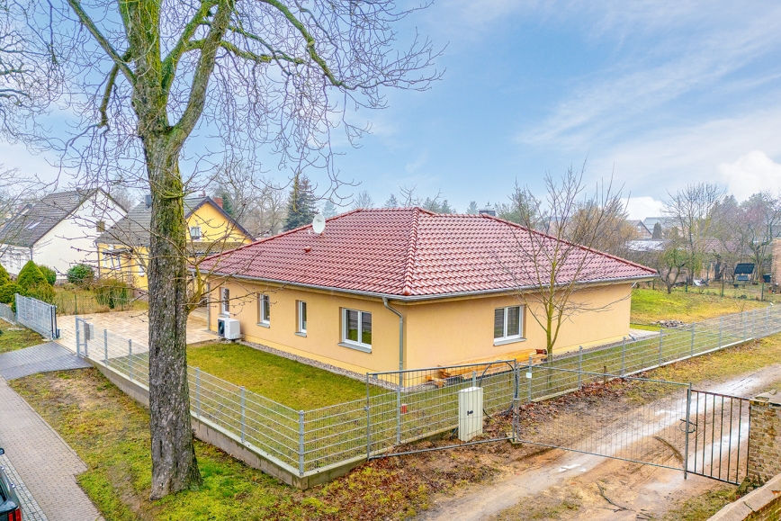 Бунгало с 4 спальнями в Восточный Пригниц-Руппин, Германия № 79891