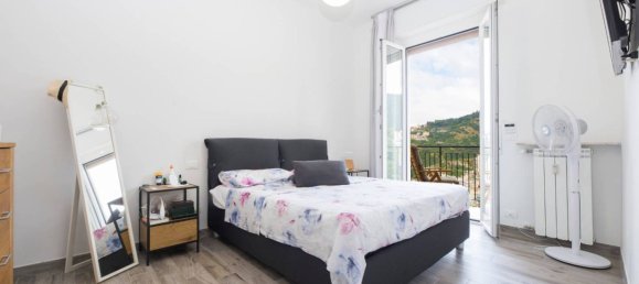 2 Schlafzimmer Wohnung in Genoa, Italy, Nr. 264642 25