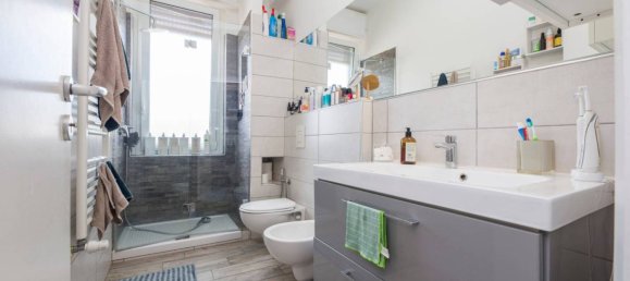 2 Schlafzimmer Wohnung in Genoa, Italy, Nr. 264642 24