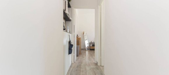 2 Schlafzimmer Wohnung in Genoa, Italy, Nr. 264642 22