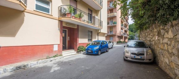 2 Schlafzimmer Wohnung in Genoa, Italy, Nr. 264642 2