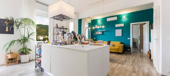 2 Schlafzimmer Wohnung in Genoa, Italy, Nr. 264642 7