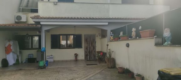 6 rooms Apartment in Anzio, Italy No. 124877 2