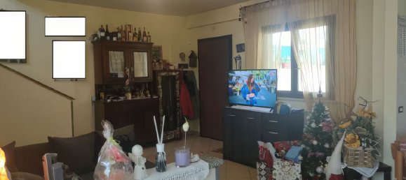 6 rooms Apartment in Anzio, Italy No. 124877 3