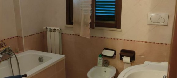 6 rooms Apartment in Anzio, Italy No. 124877 8