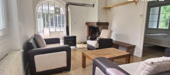 3 Schlafzimmer Haus in Blois, France, Nr. 271976 2